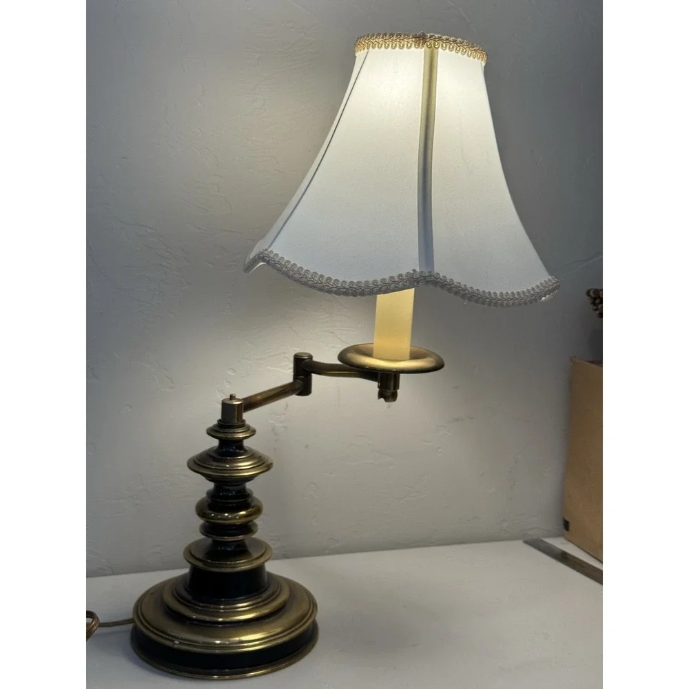 Vintage Solid Brass Metal  Hollywood Regency Style Table Lamp Heavy Armed Extend